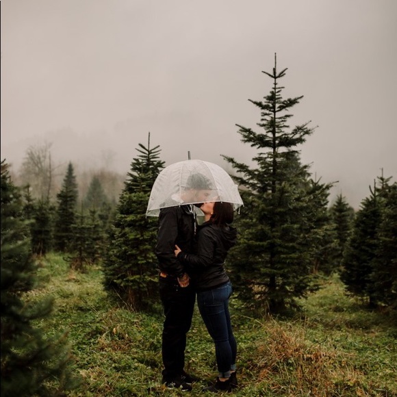 Meet your Posher, Rae - Picture 1 of 1